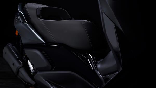 Yamaha Scooter XMAX 300 2024 Selle meilleure ergonomie