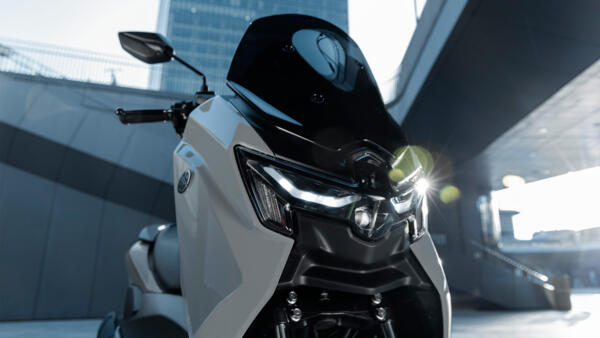 Yamaha Scooter 125 NMAX Tech MAX 2025 Design dynamique