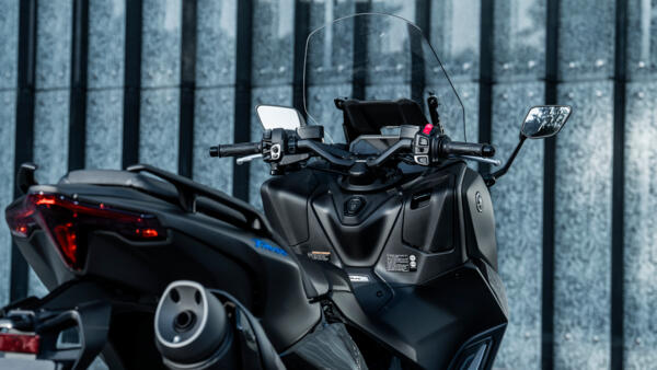 Yamaha Scooter TMAX 2025 Ergonomie confortable