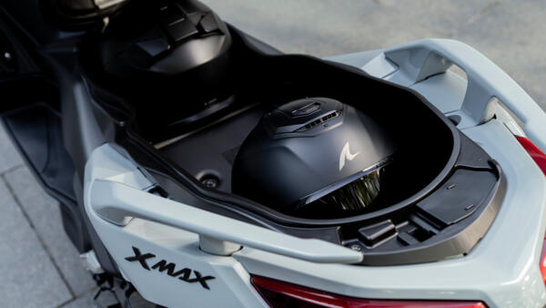 yamaha XMAX 125 techMAX+ 2025 Espace de rangement