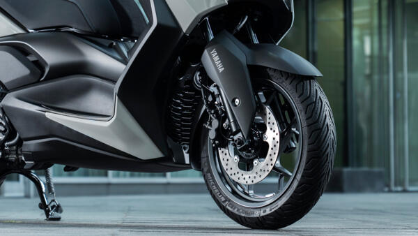 yamaha XMAX 125 techMAX 2025 Controle traction