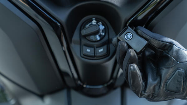 yamaha scooter 125 XMAX 2025 Demarrage Smart Key
