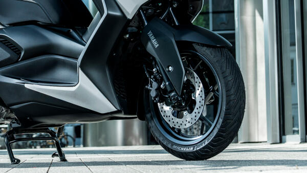 Yamaha Scooter XMAX 300 tech max 2025 Systeme controle traction