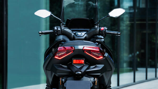 Yamaha Scooter XMAX 300 2025 Eclairage LED