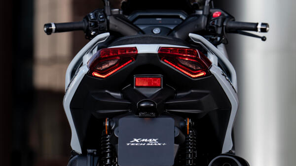 Yamaha Scooter XMAX 300 tech max+ 2025 Eclairage LED